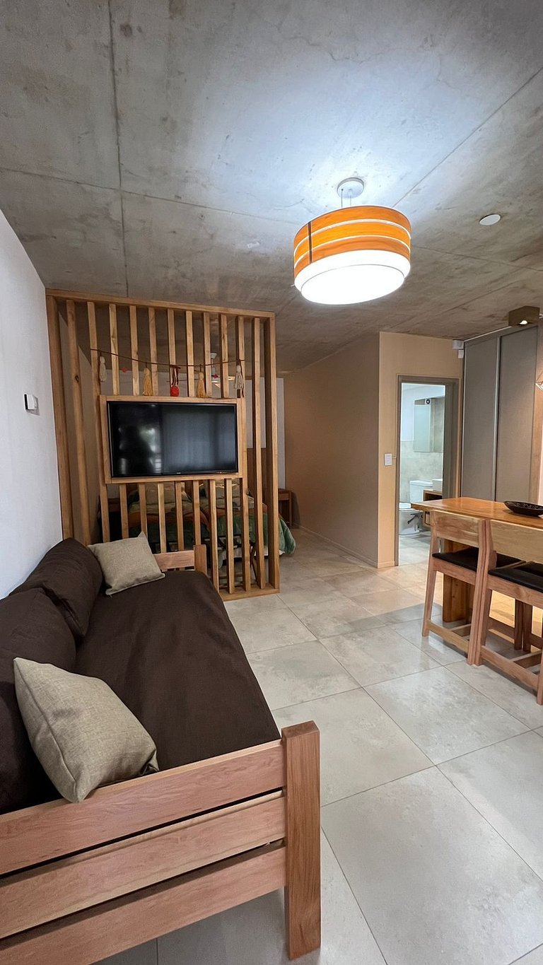 Monoambiente moderno con pileta climatizada