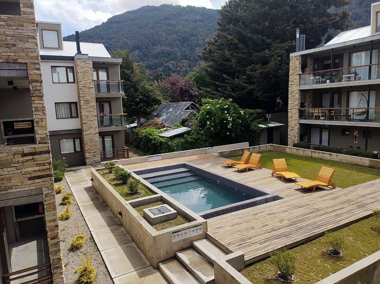 Monoambiente moderno con pileta climatizada