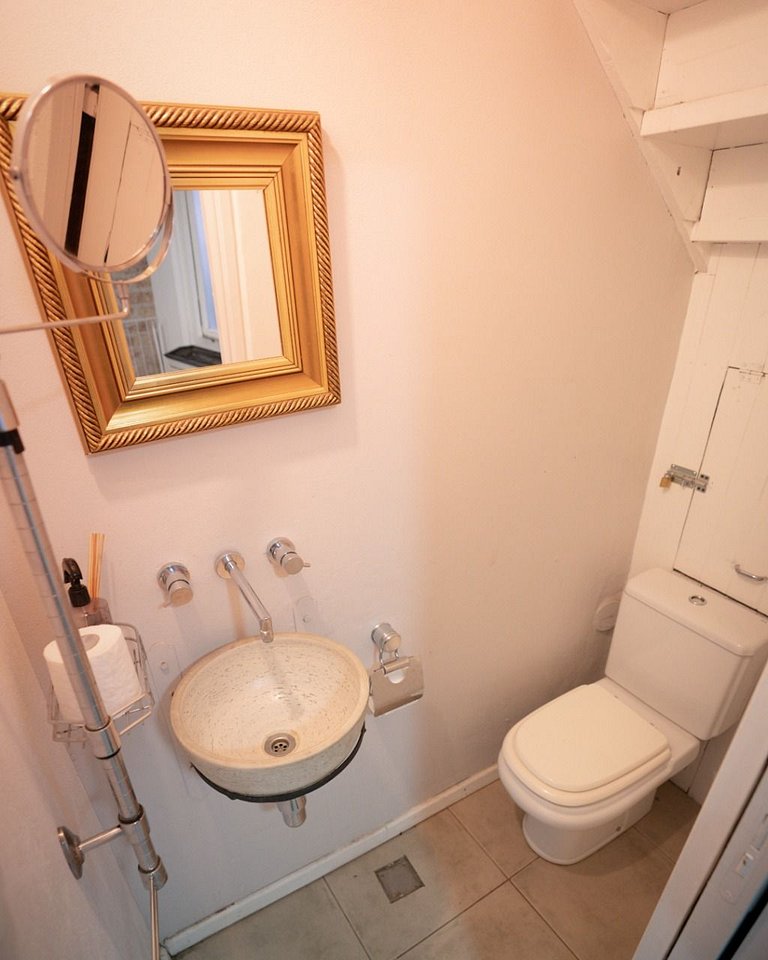 Tríplex moderno frente al arroyo y gran ubicación.