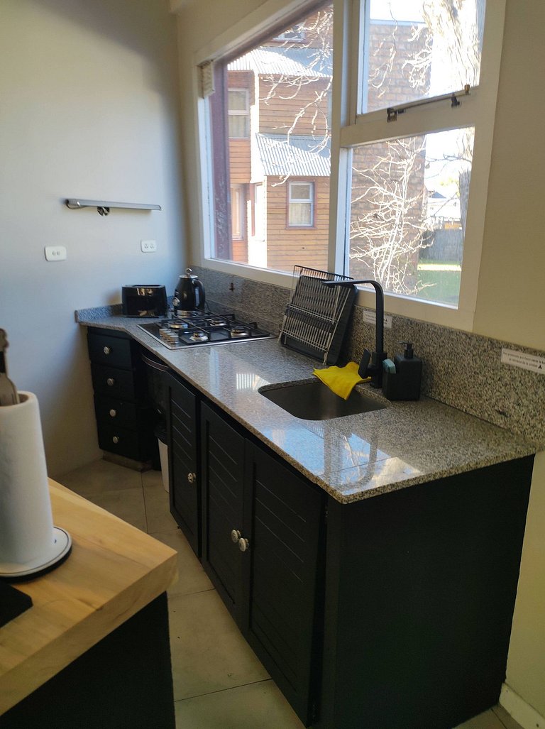 Tríplex moderno frente al arroyo y gran ubicación.