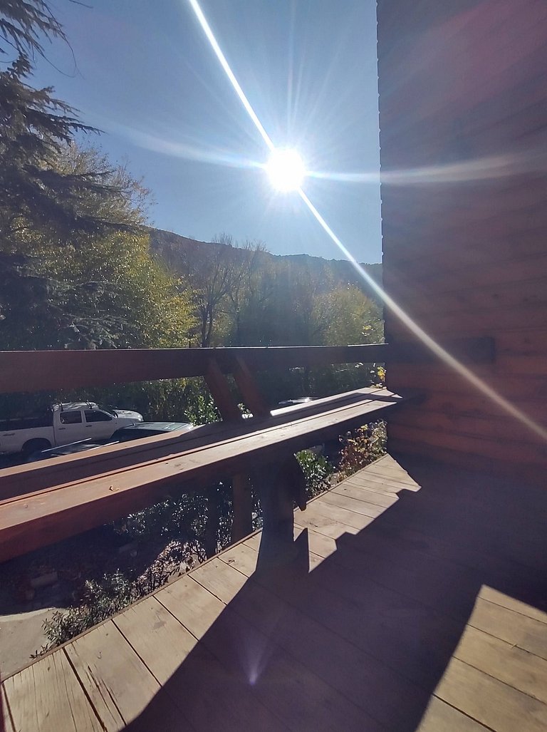 Tríplex moderno frente al arroyo y gran ubicación.