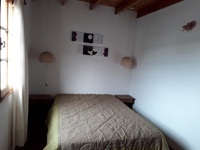 Depto duplex a media cuadra de Av San Martín