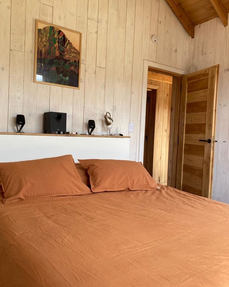 CASA EN BARRIO CERRADO CON GRAN VISTA