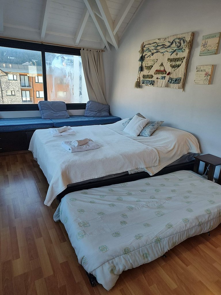 Monoambiente amplio con terraza - AlquilaMiCasa