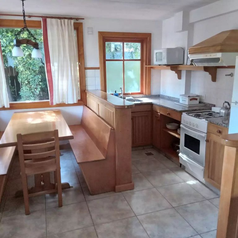 Cabañas con pileta climatizada junto al río