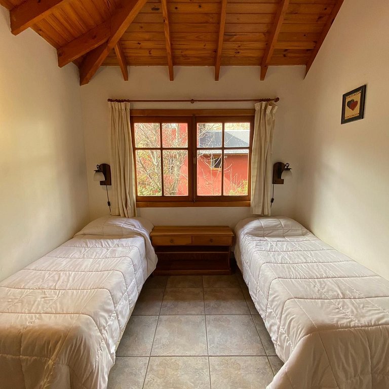 Cabañas con pileta climatizada junto al río