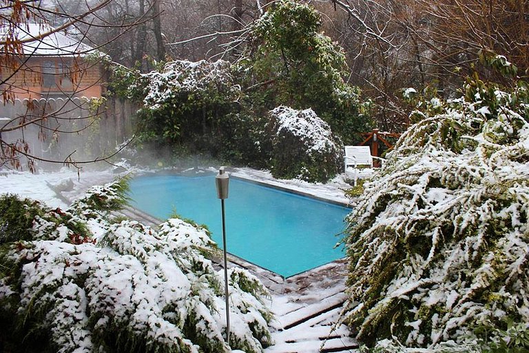 Cabañas con pileta climatizada junto al río