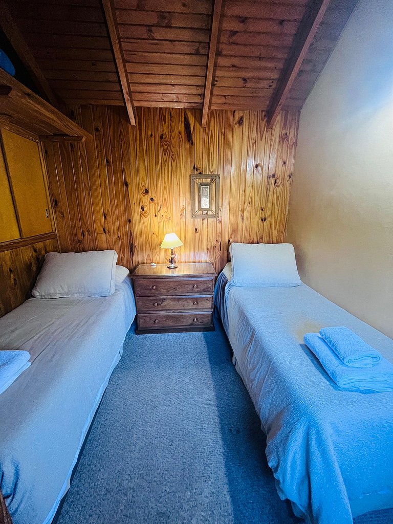 Comoda cabaña rodeada de bosque