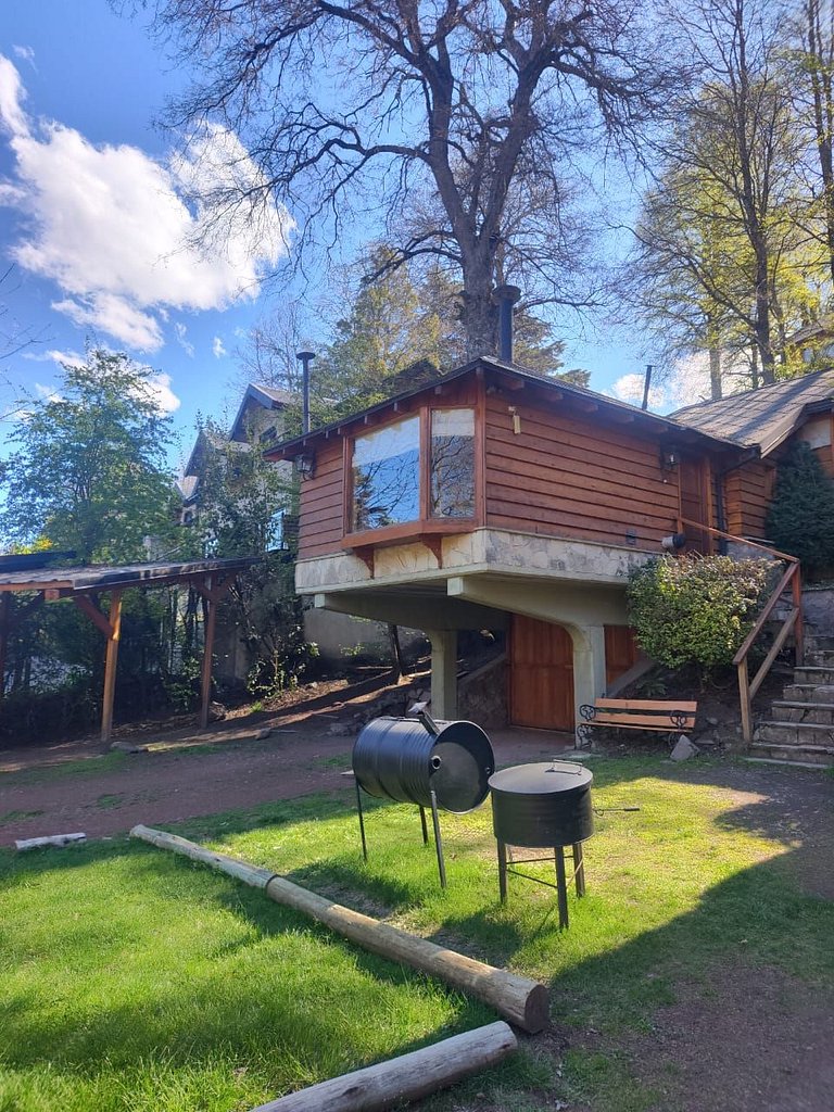 Comoda cabaña rodeada de bosque