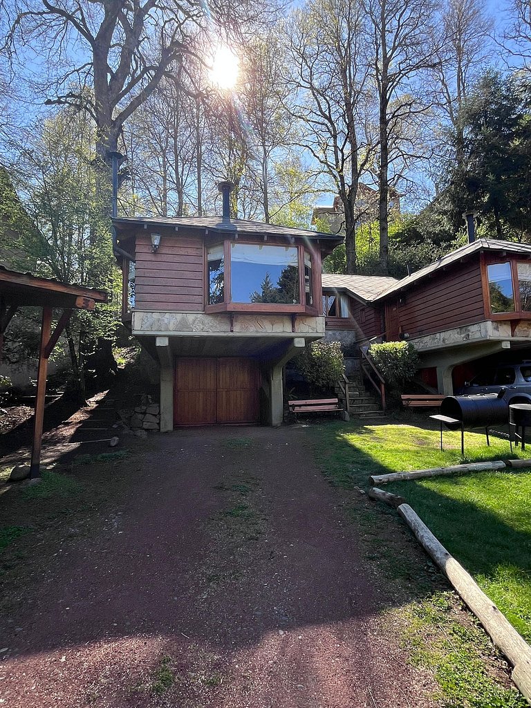 Comoda cabaña rodeada de bosque