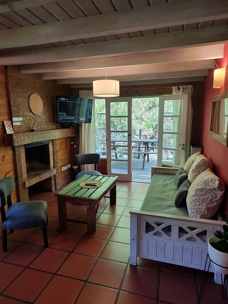 Cabaña soñada sobre la unión de dos arroyos