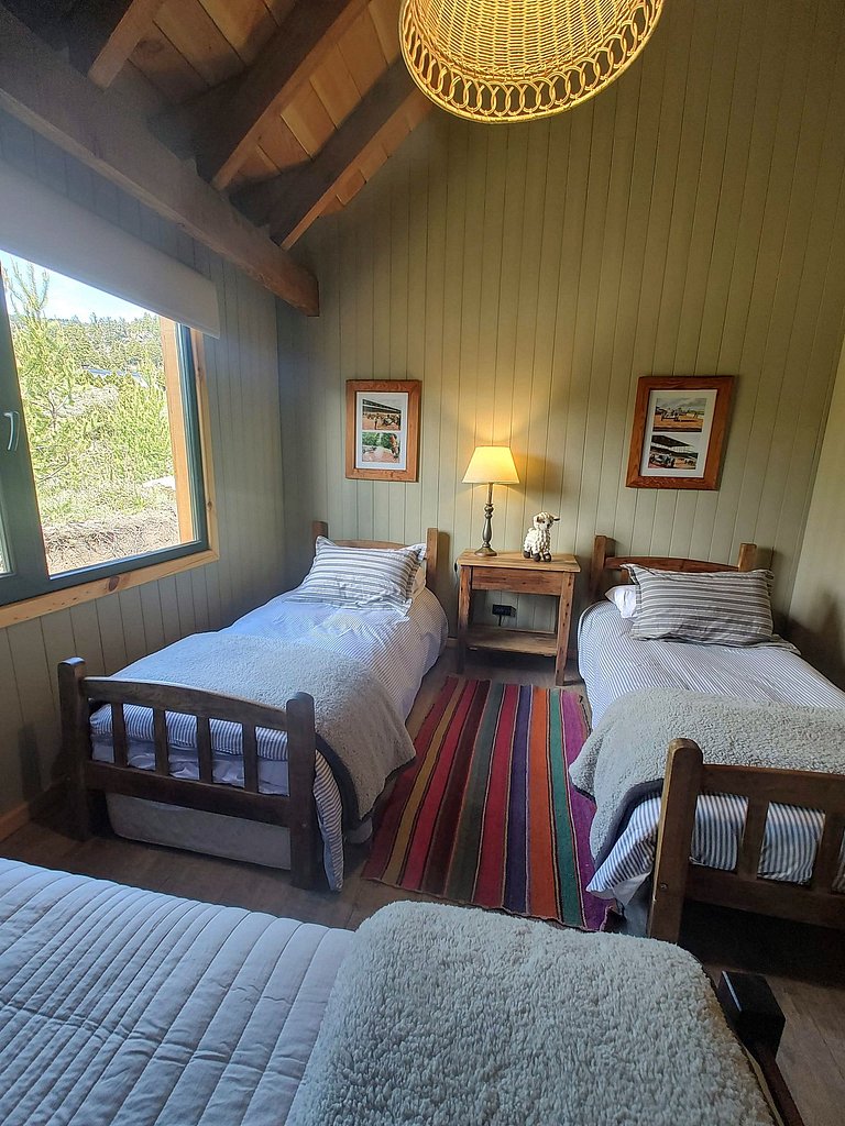 Casa amplia y moderna vista panorámica al C. Lolog