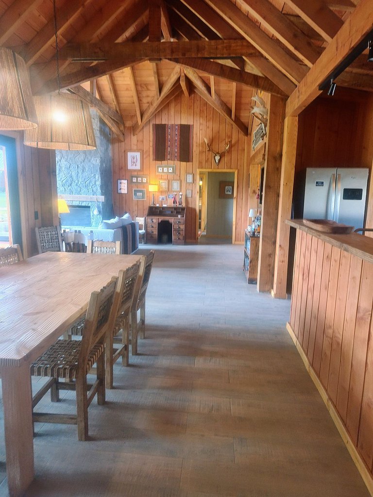 Casa amplia y moderna vista panorámica al C. Lolog