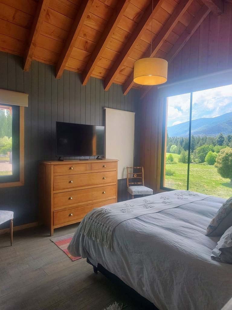 Casa amplia y moderna vista panorámica al C. Lolog