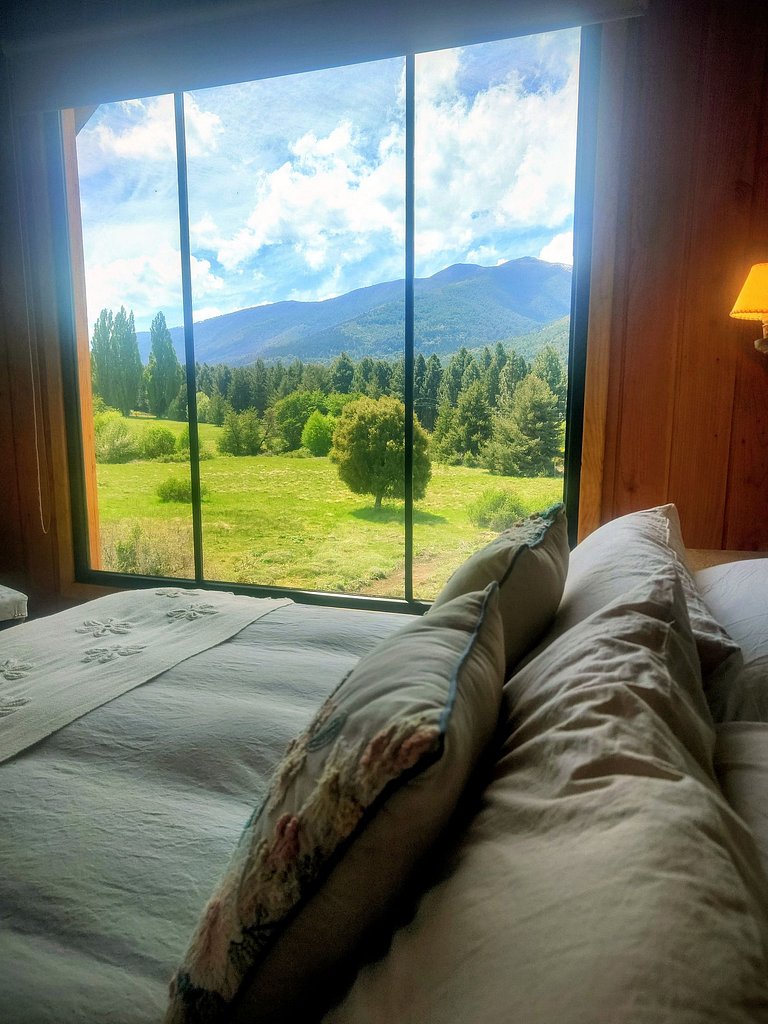 Casa amplia y moderna vista panorámica al C. Lolog