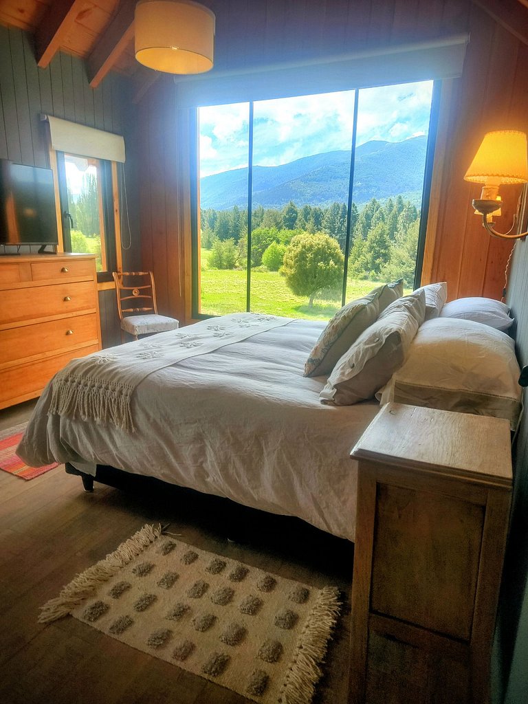 Casa amplia y moderna vista panorámica al C. Lolog