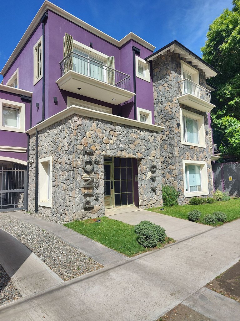 Depto Moderno con vista a C. Curruhuinca + parking