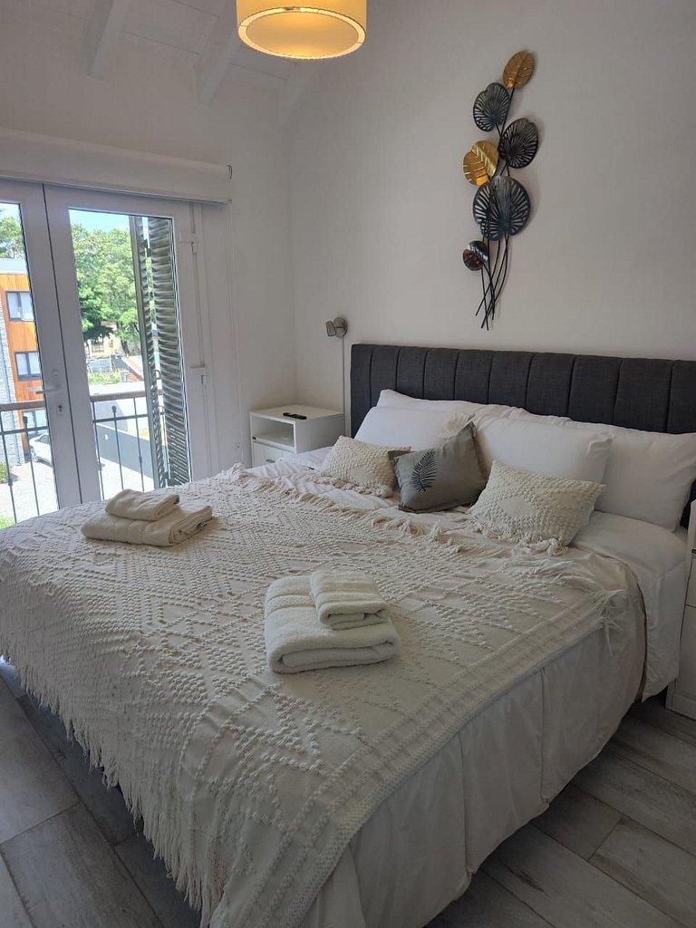 Depto Moderno con vista a C. Curruhuinca + parking