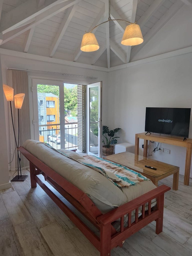 Depto Moderno con vista a C. Curruhuinca + parking