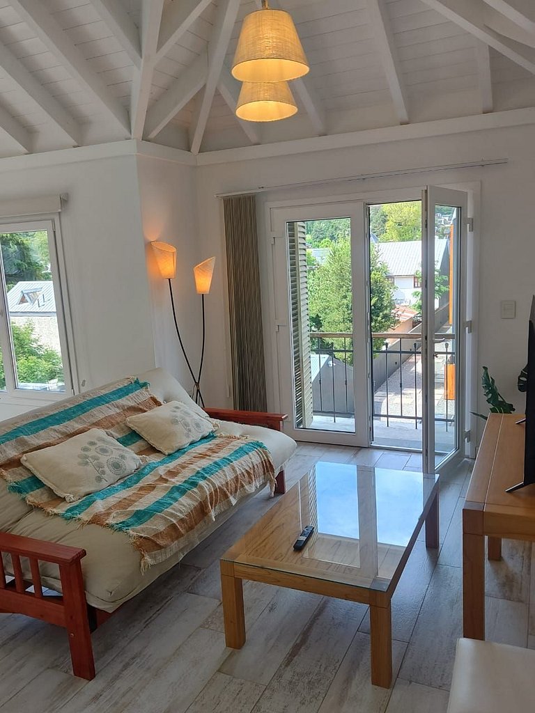 Depto Moderno con vista a C. Curruhuinca + parking