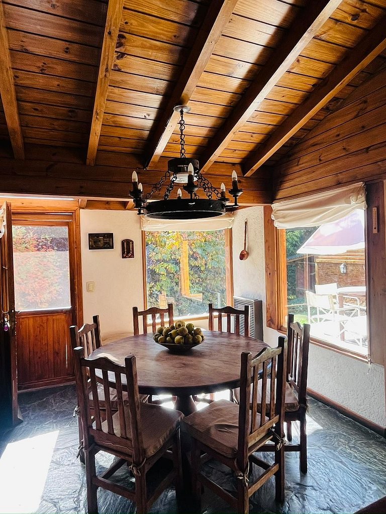 Alquiler cabaña en San Martín de los Andes con jardín