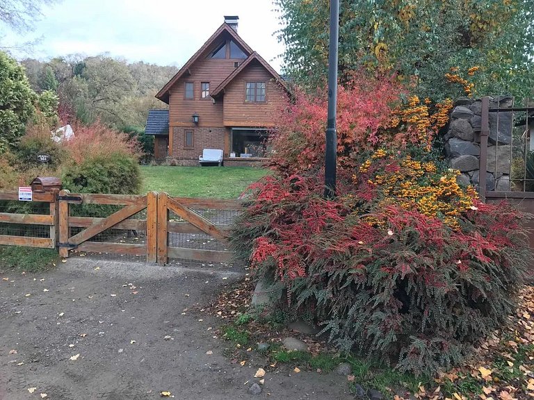 Alquiler cabaña en San Martín de los Andes con jardín