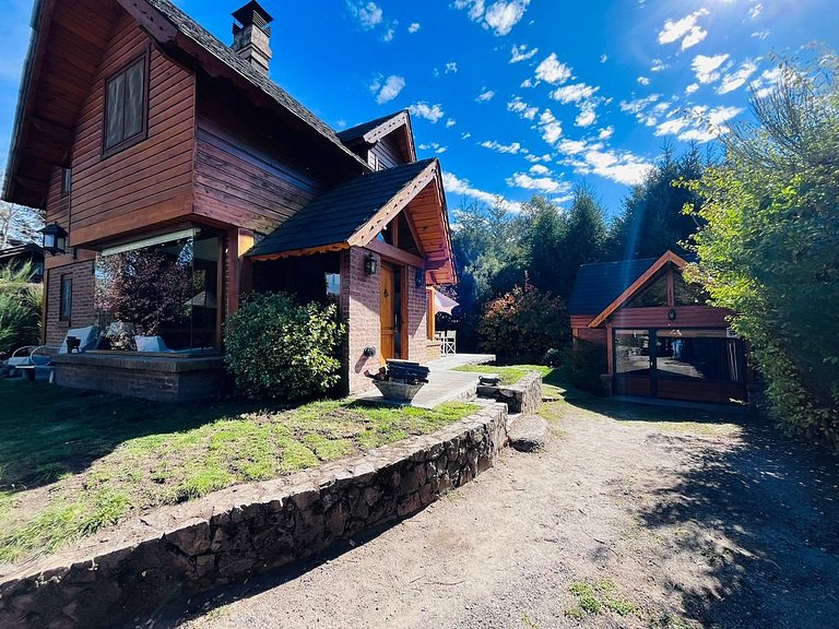 Alquiler cabaña en San Martín de los Andes con jardín
