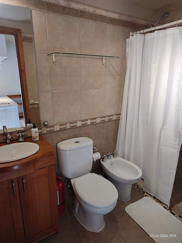 Departamento con pileta climatizada para 2
